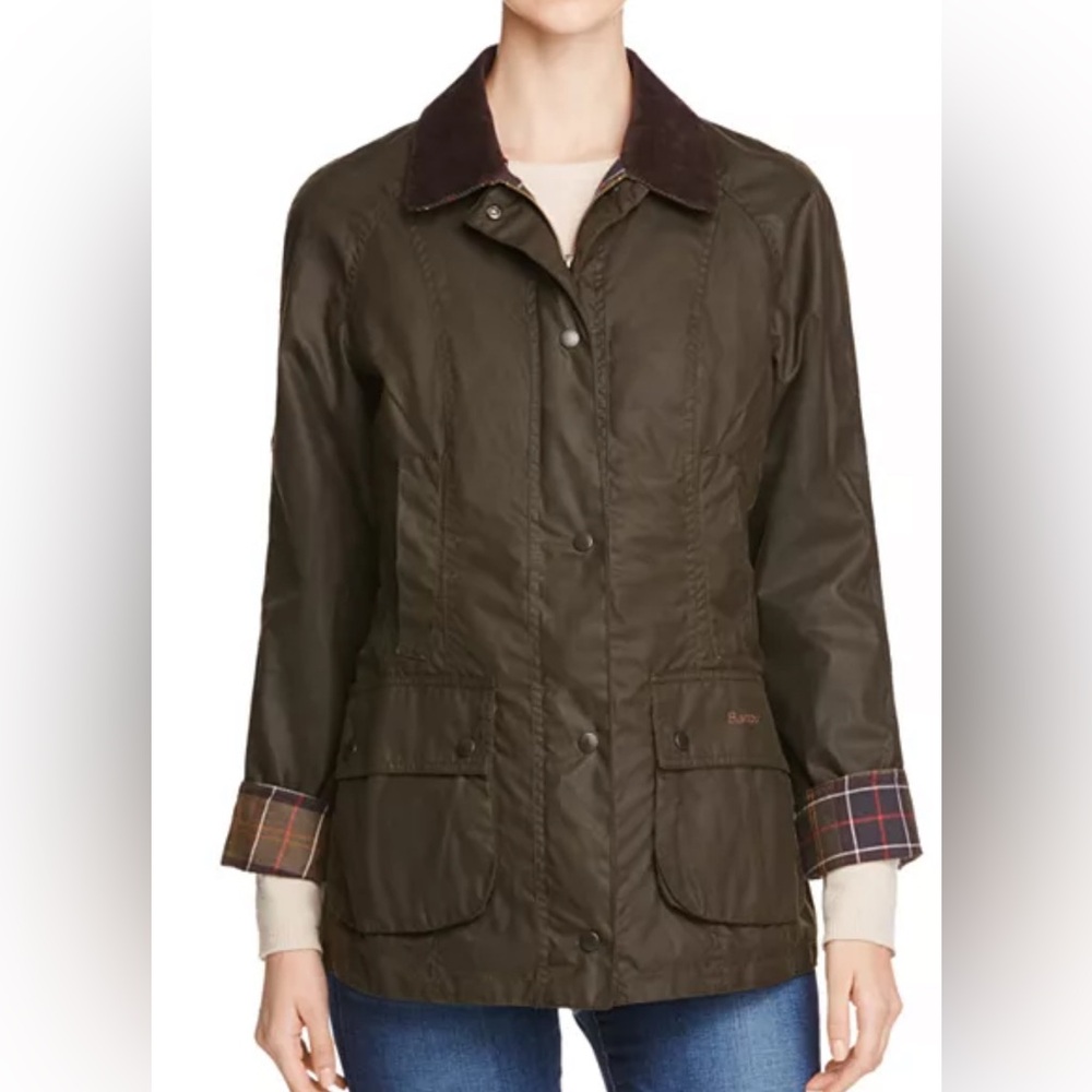 Barbour
Classic Beadnell Waxed Cotton Jacket